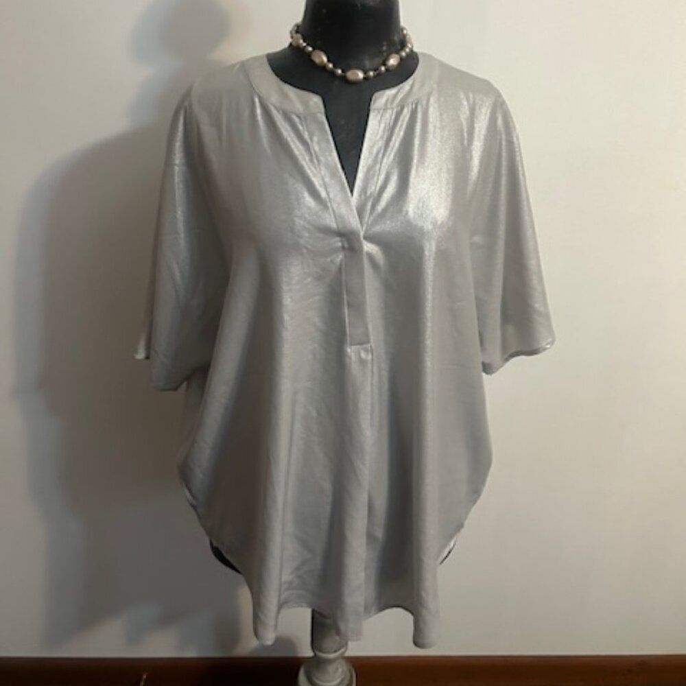 Chico's Metallic Split neck tunic, size 2/12